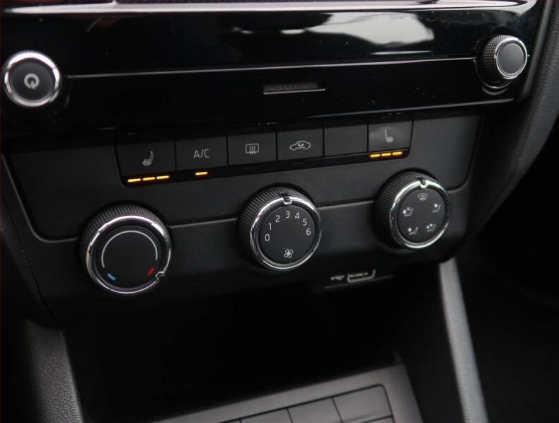 Škoda Octavia - hlavní fotka