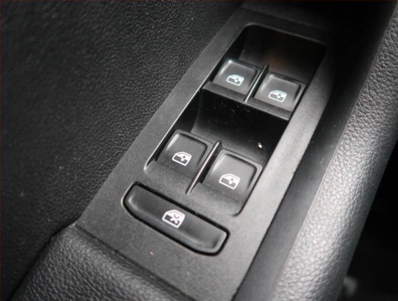 Škoda Octavia - hlavní fotka