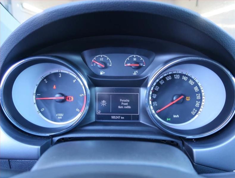 Opel Astra - hlavní fotka