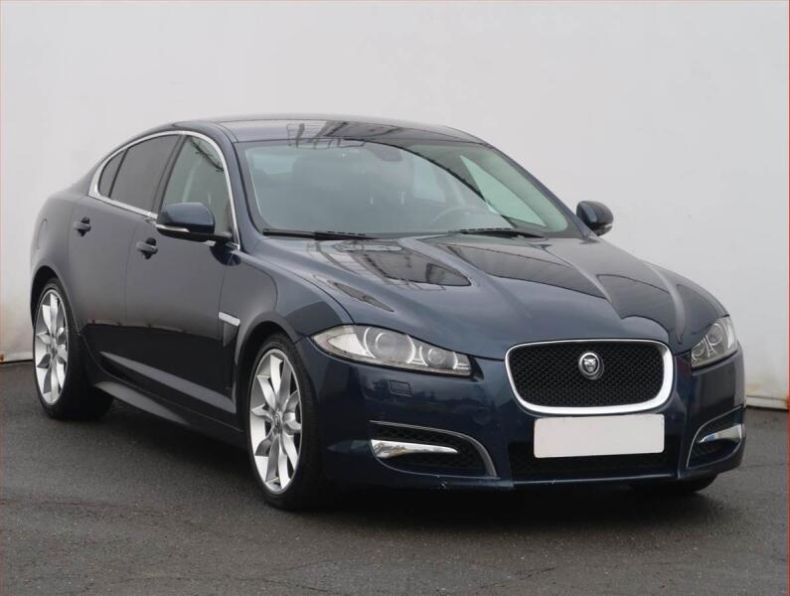 Jaguar XF - hlavní foto