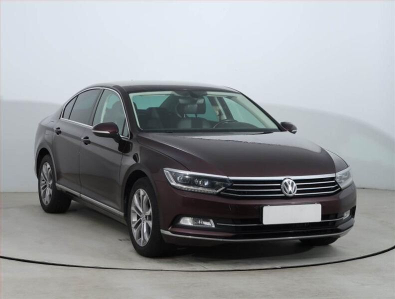 Volkswagen Passat - hlavní foto