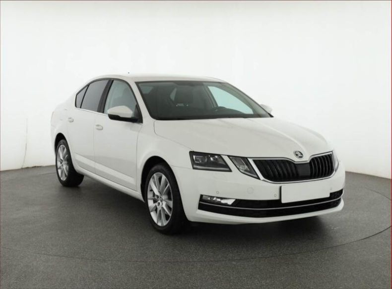 Škoda Octavia - hlavní fotka