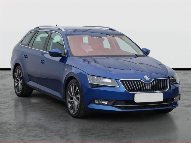 Škoda Superb - hlavní foto