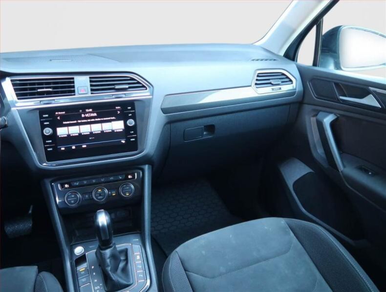 Volkswagen Tiguan - hlavní fotka