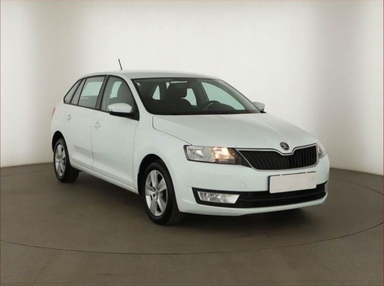 Škoda Rapid - hlavní foto