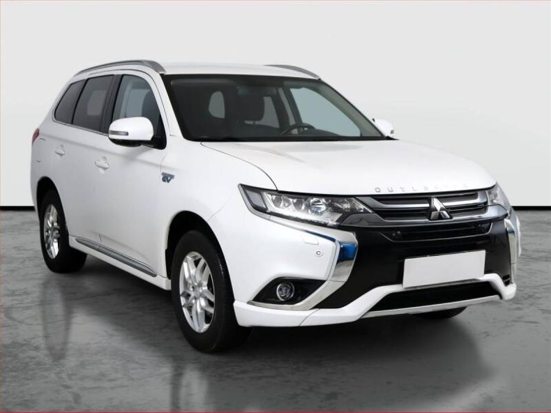 Mitsubishi Outlander - hlavní foto