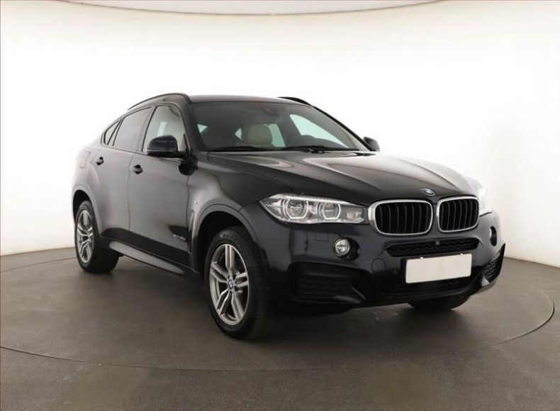 BMW X6 - hlavní foto