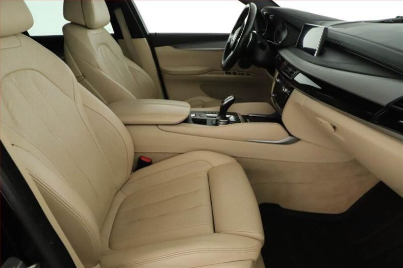BMW X6 - hlavní fotka