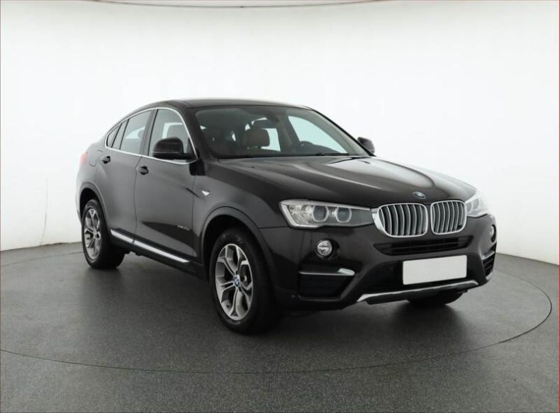 BMW X4 - hlavní foto