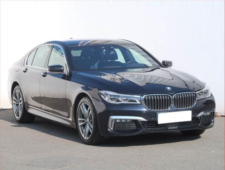 BMW Řada 7 - hlavní foto