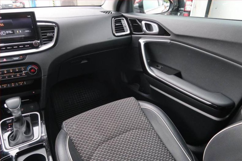 Kia XCeed - hlavní fotka