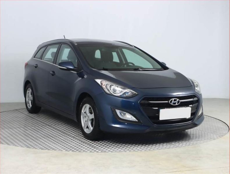 Hyundai i30 - hlavní foto