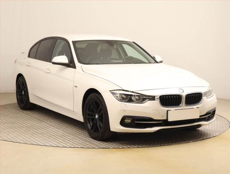 BMW Řada 3 - hlavní foto