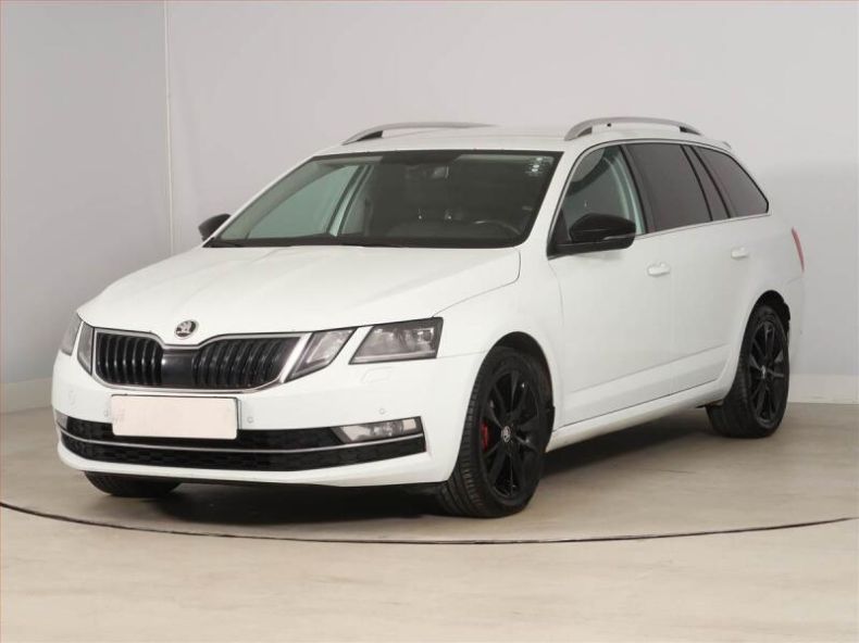 Škoda Octavia - hlavní fotka