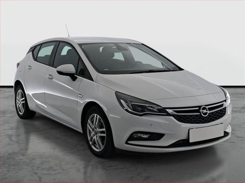 Opel Astra - hlavní foto