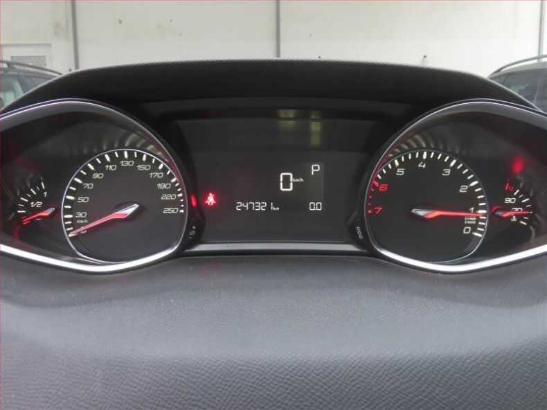 Peugeot 308 - hlavní fotka