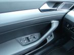 Volkswagen Passat - fotka číslo 14