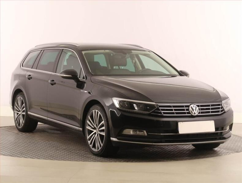 Volkswagen Passat - hlavní foto