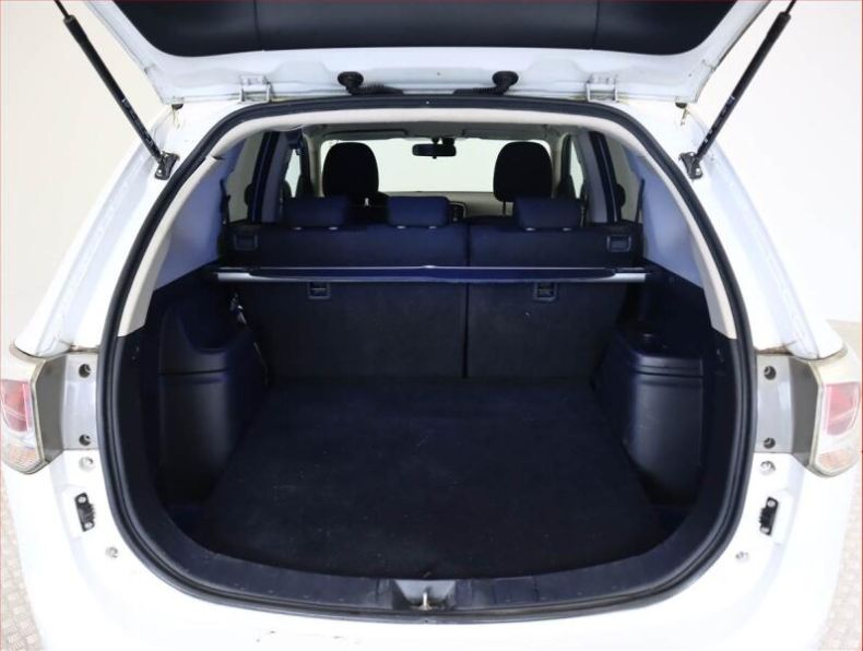 Mitsubishi Outlander - hlavní fotka