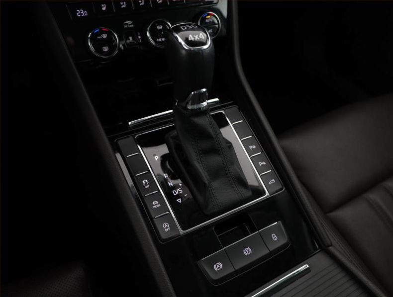 Škoda Superb - hlavní fotka