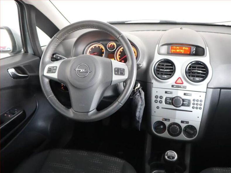 Opel Corsa - hlavní fotka