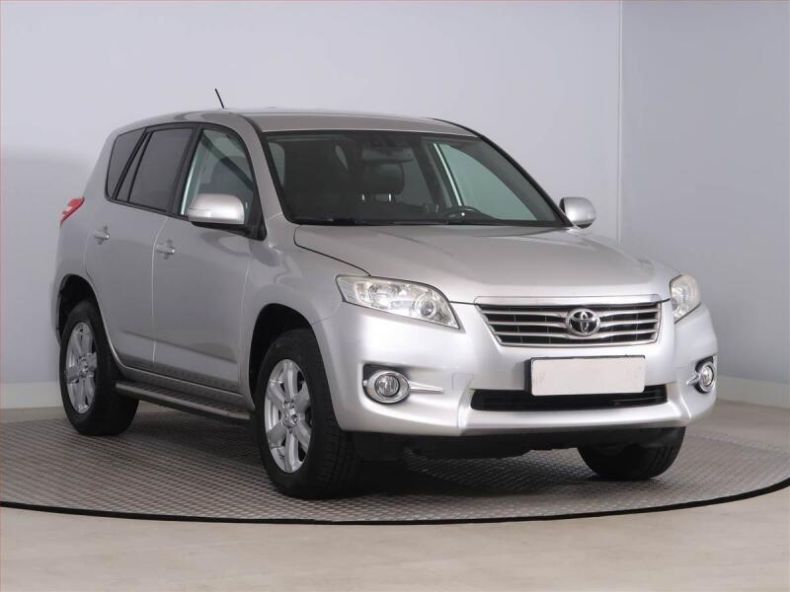 Toyota RAV 4 - hlavní foto