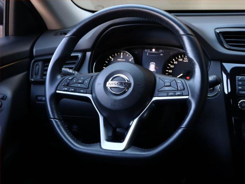 Nissan X-Trail - hlavní fotka