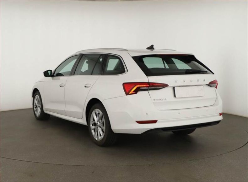 Škoda Octavia - hlavní fotka