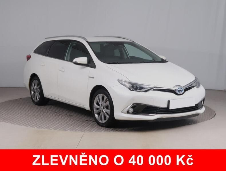 Toyota Auris - hlavní foto