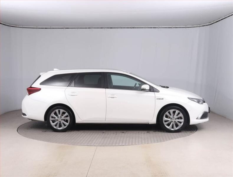 Toyota Auris - hlavní fotka