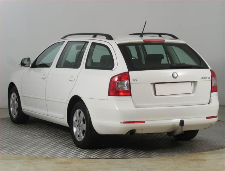 Škoda Octavia - hlavní fotka