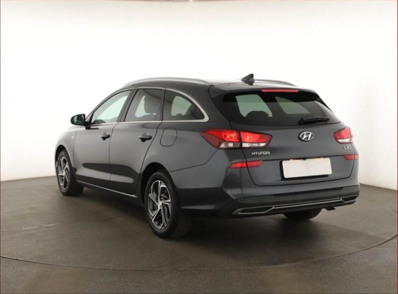 Hyundai i30 - hlavní fotka