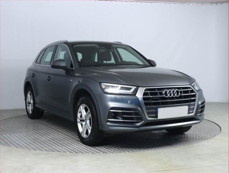 Audi Q5 - hlavní foto