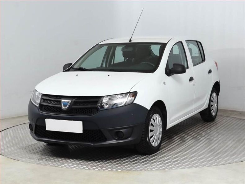 Dacia Sandero - hlavní fotka