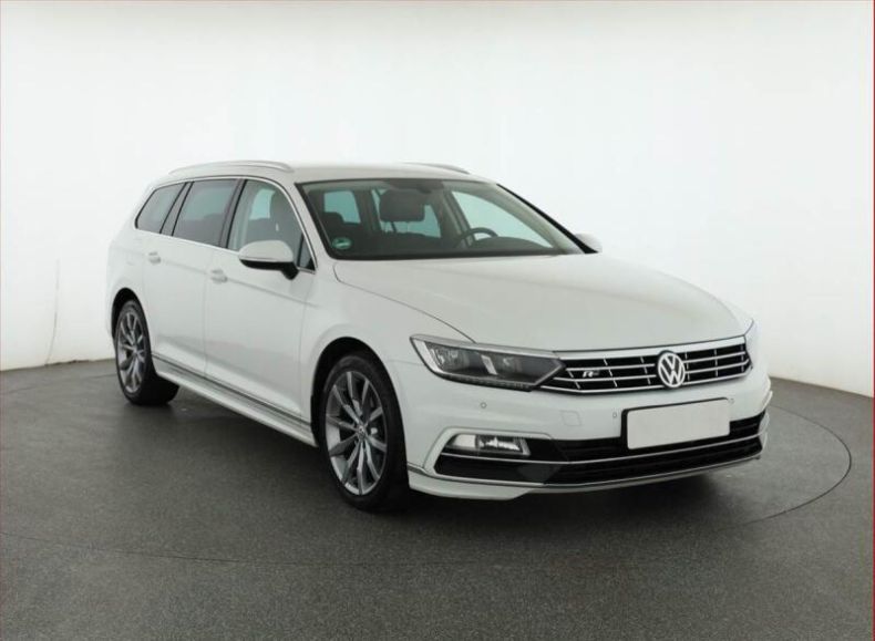 Volkswagen Passat - hlavní foto