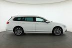 Volkswagen Passat - fotka číslo 5