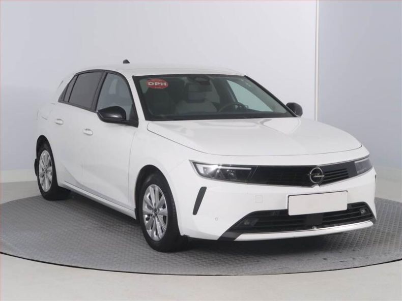 Opel Astra - hlavní foto