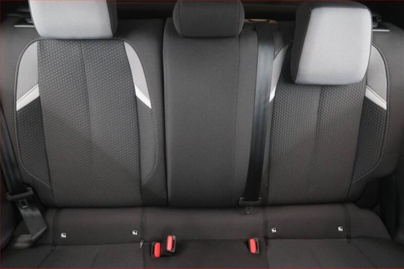 Opel Astra - hlavní fotka