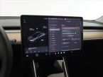 Tesla Model 3 - fotka číslo 18