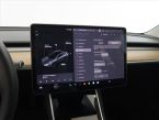 Tesla Model 3 - fotka číslo 19