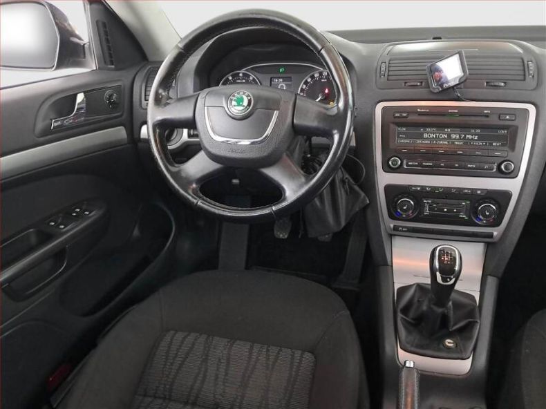 Škoda Octavia - hlavní fotka