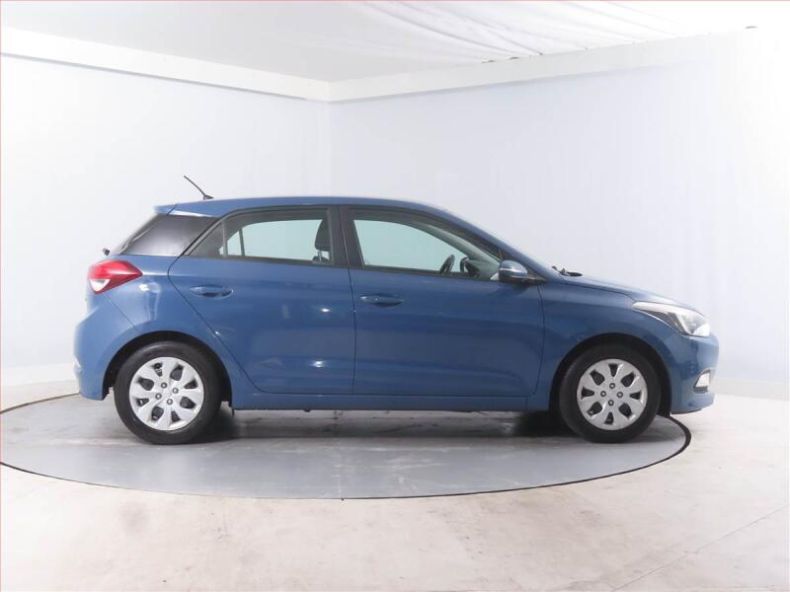 Hyundai i20 - hlavní fotka