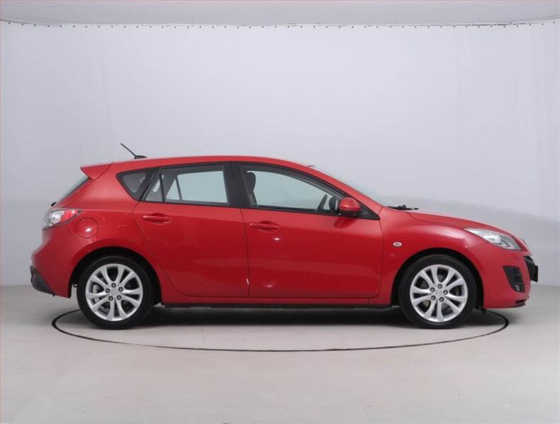 Mazda 3 - hlavní fotka