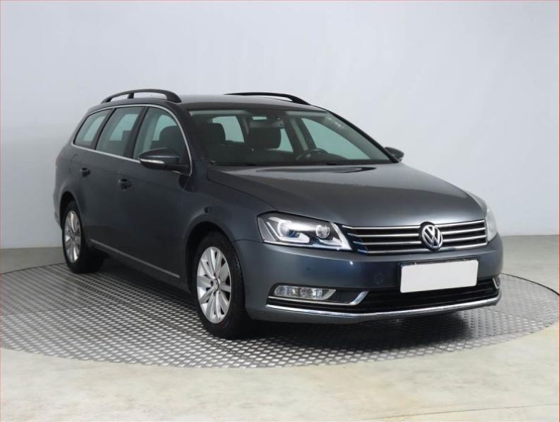 Volkswagen Passat - hlavní foto