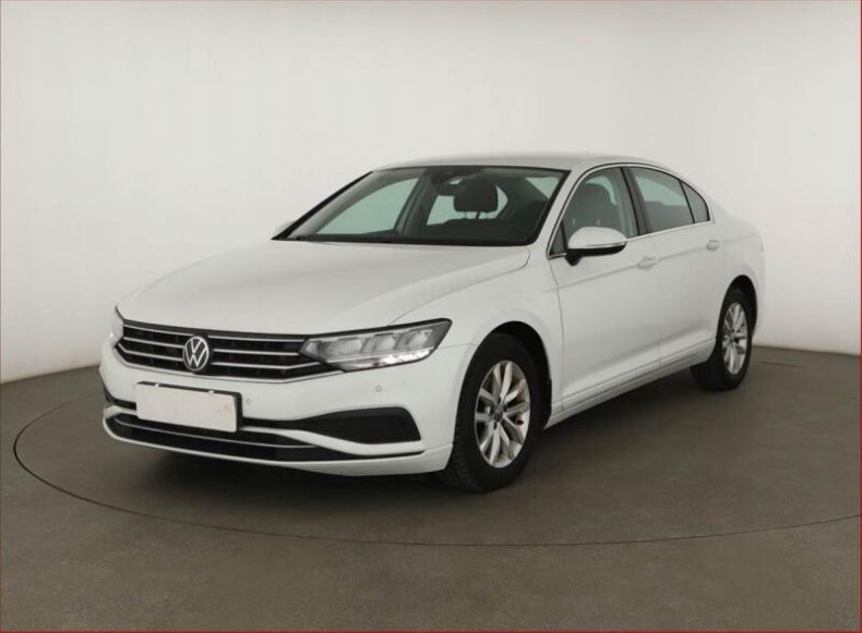 Volkswagen Passat - hlavní fotka