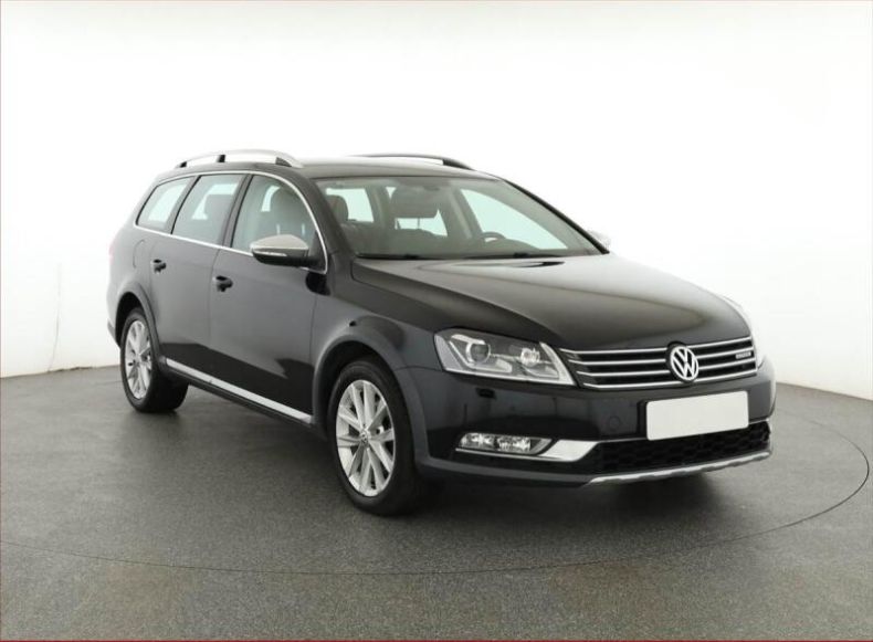 Volkswagen Passat - hlavní fotka inzerátu