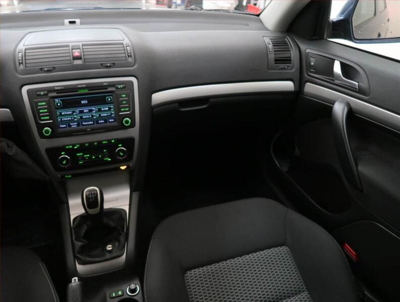 Škoda Octavia - hlavní fotka