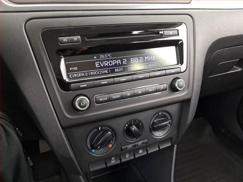 Škoda Rapid - hlavní fotka