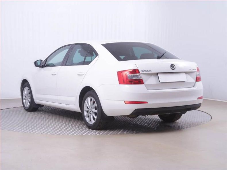 Škoda Octavia - hlavní fotka