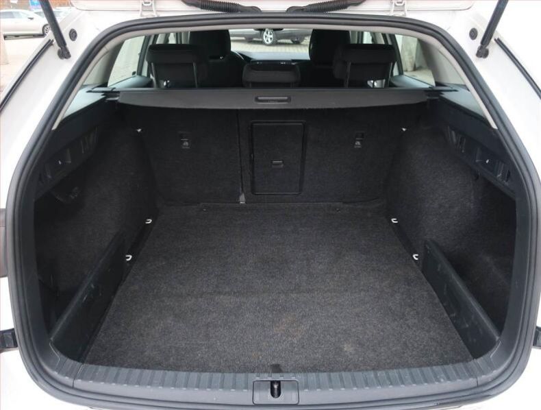 Škoda Octavia - hlavní fotka